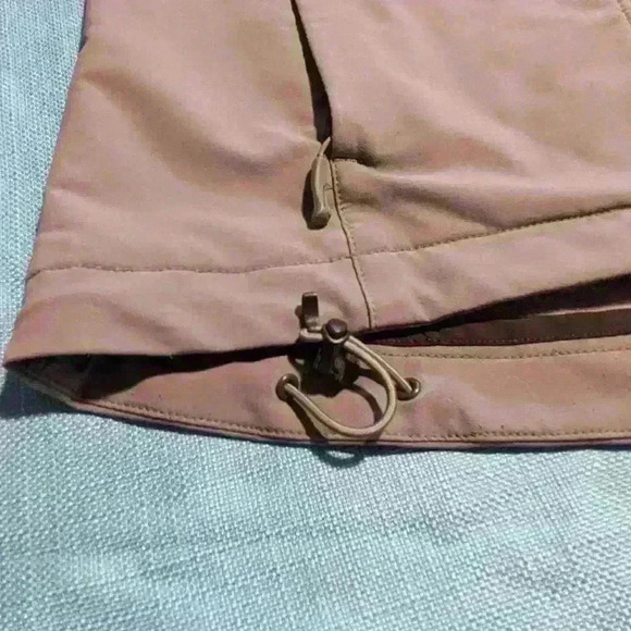 Flawless Helly Hansen Mountain Professional Jacket - Size Women's Large - Picture 10 of 16